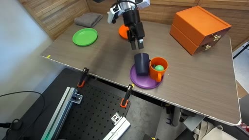 t=13 s: gripper above the cup